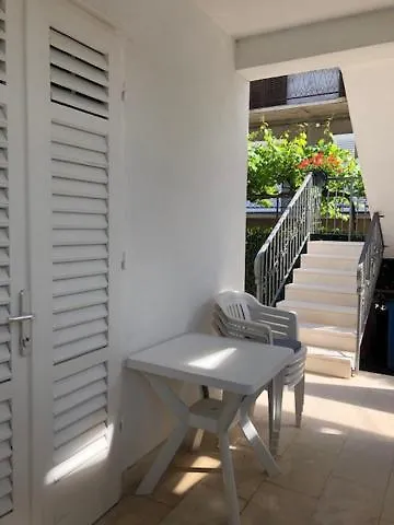 Apartman Karina *