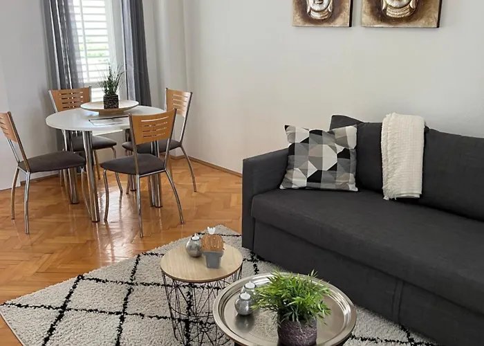 Karina Apartman Supetar
