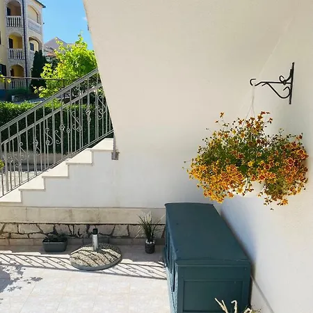 Karina Appartement Supetar